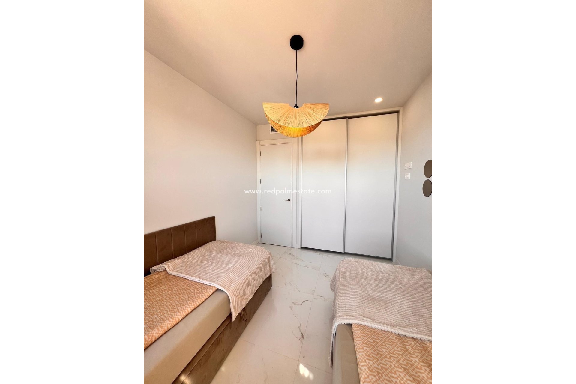 Återförsäljning - Lägenheter -
Benidorm - Poniente