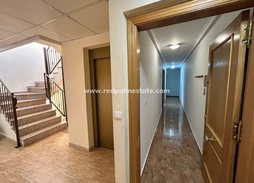 Återförsäljning - Lägenheter -
Jacarilla - Inland