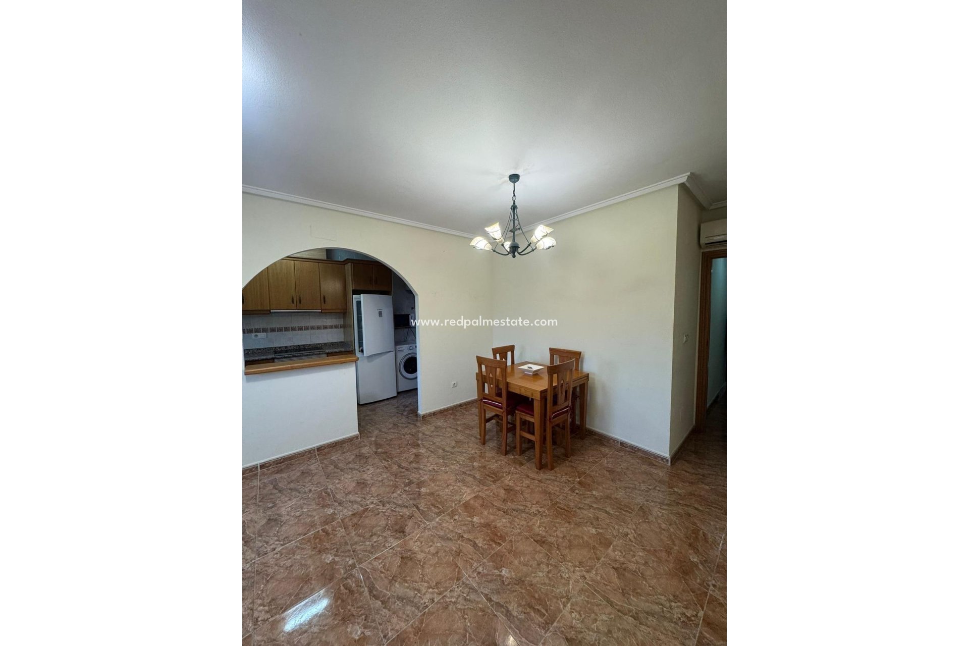 Återförsäljning - Lägenheter -
Jacarilla