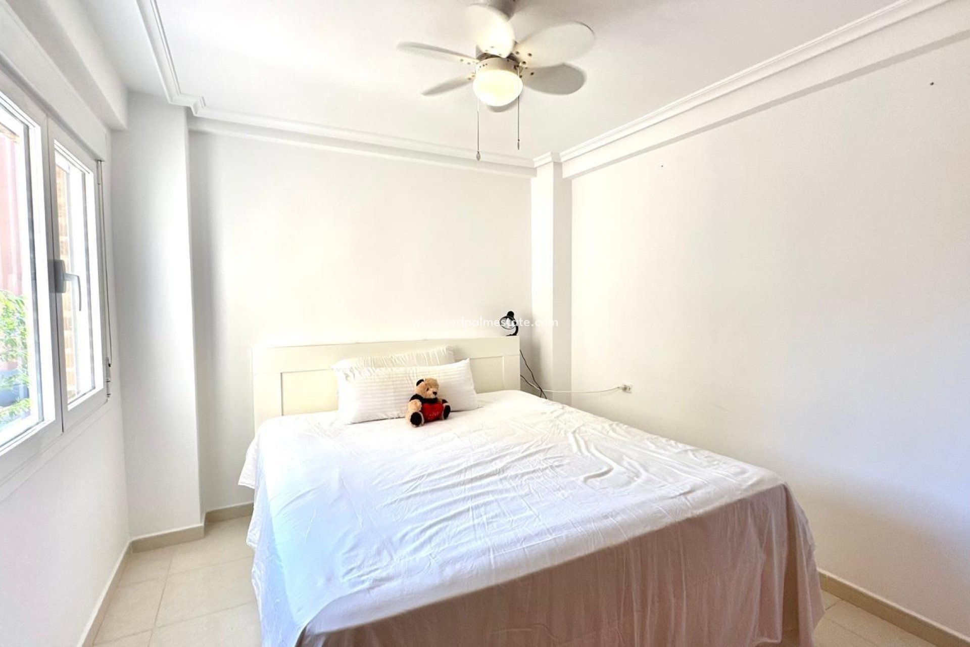 Återförsäljning - Lägenheter -
Orihuela Costa - Campoamor