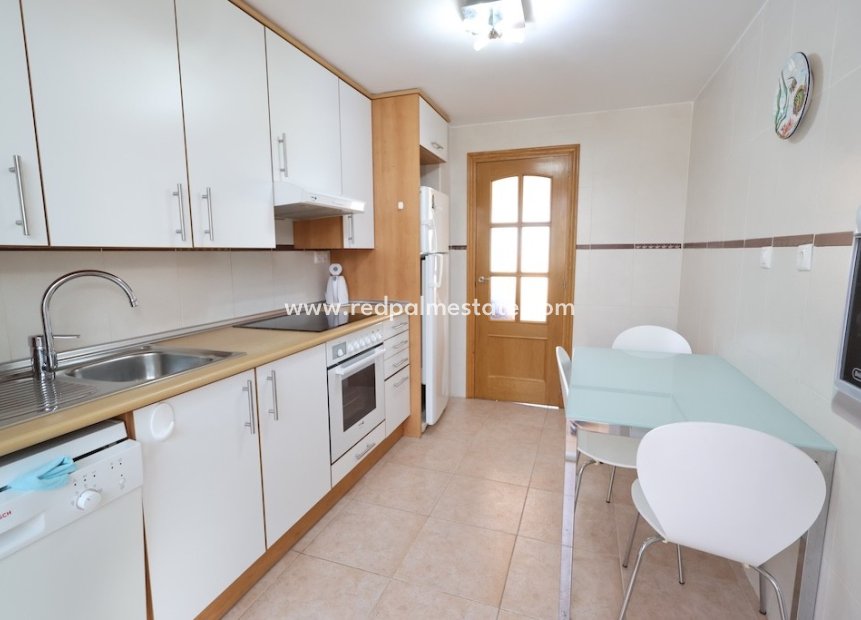 Återförsäljning - Lägenheter -
Orihuela Costa - Campoamor