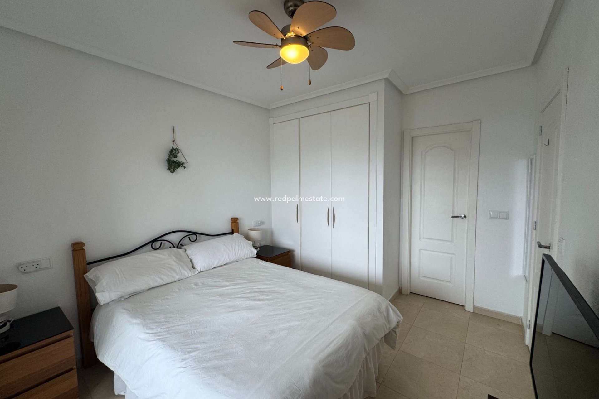 Återförsäljning - Lägenheter -
Orihuela Costa - Campoamor