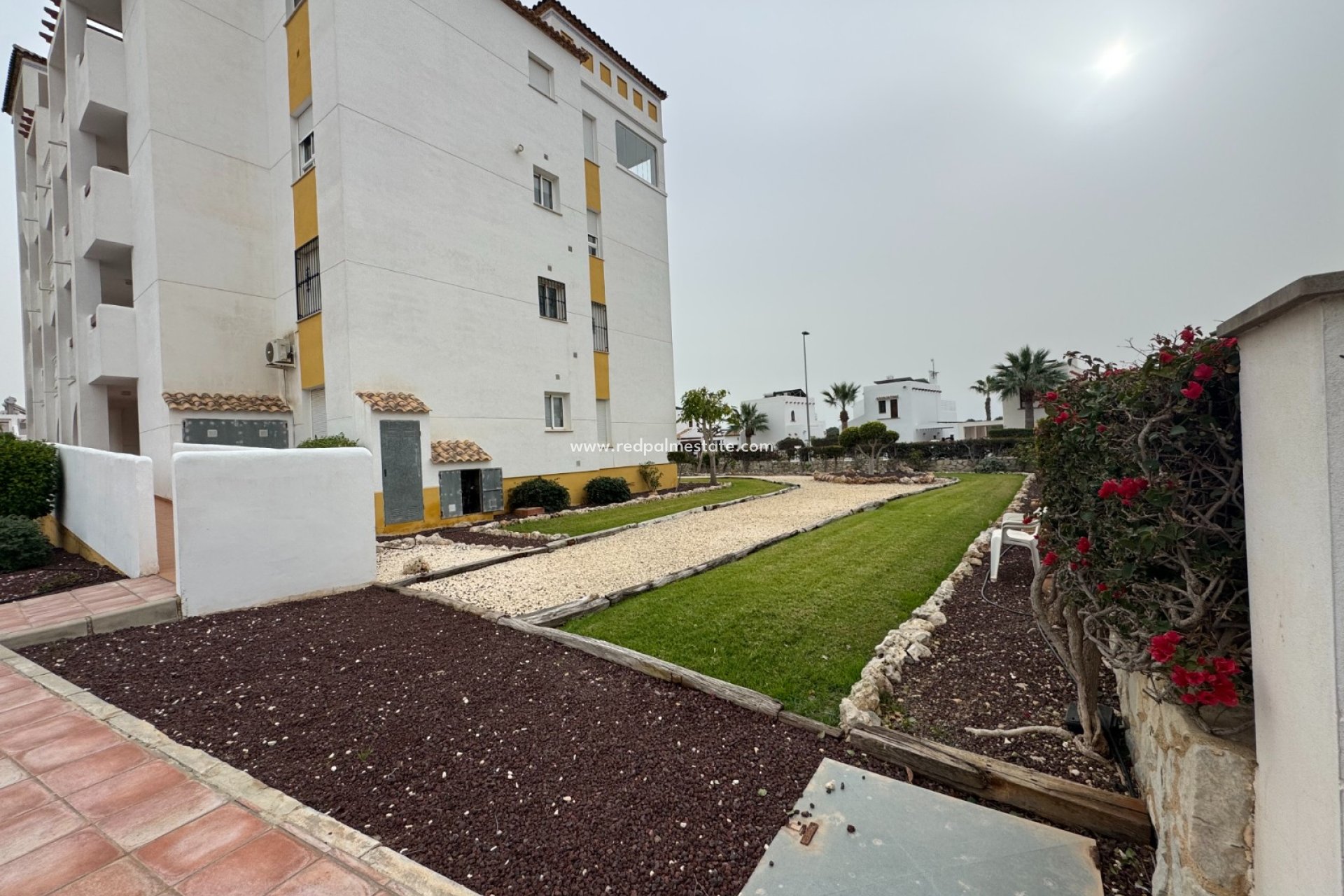 Återförsäljning - Lägenheter -
Orihuela Costa - Campoamor