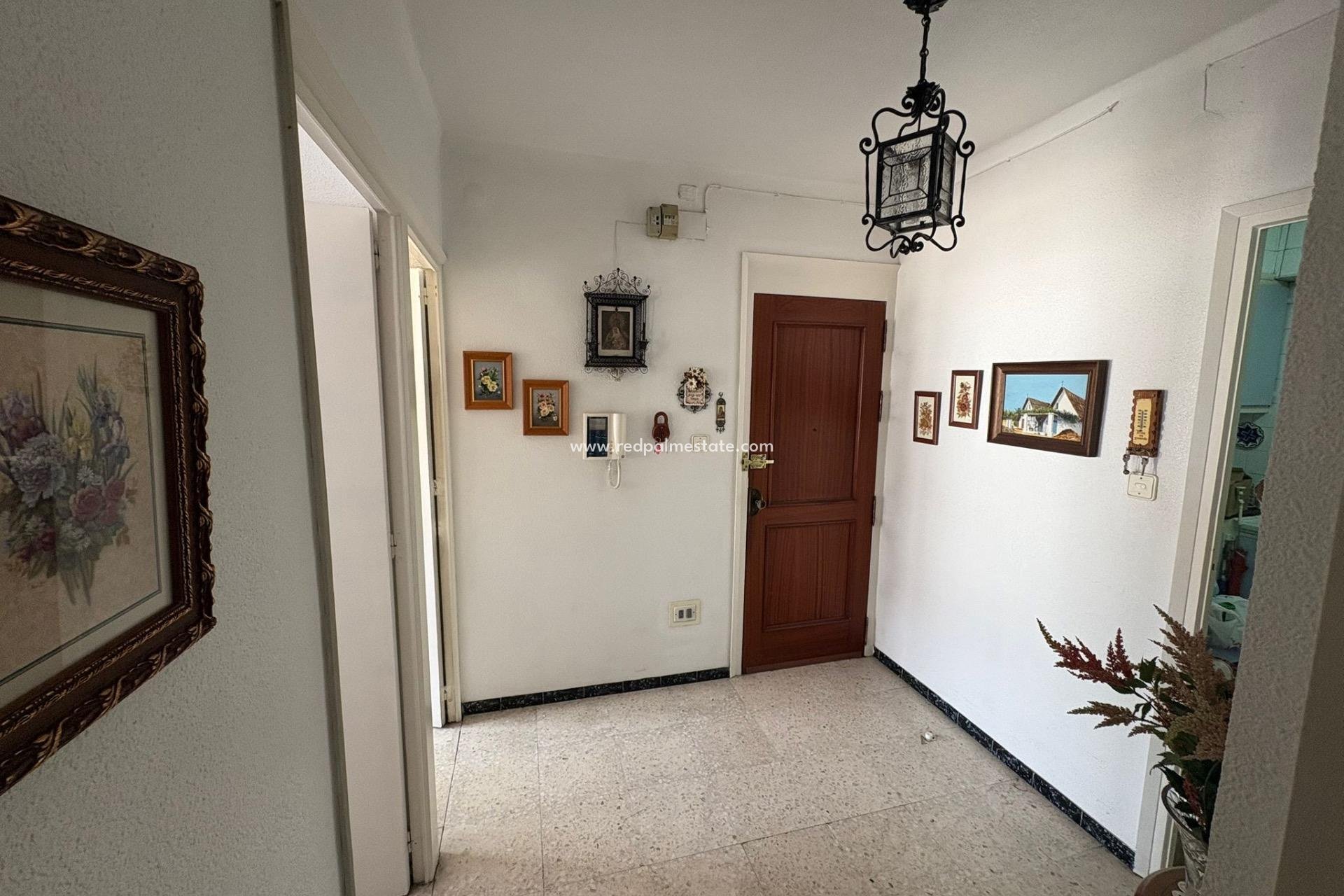 Återförsäljning - Lägenheter -
Orihuela Costa - Orihuela