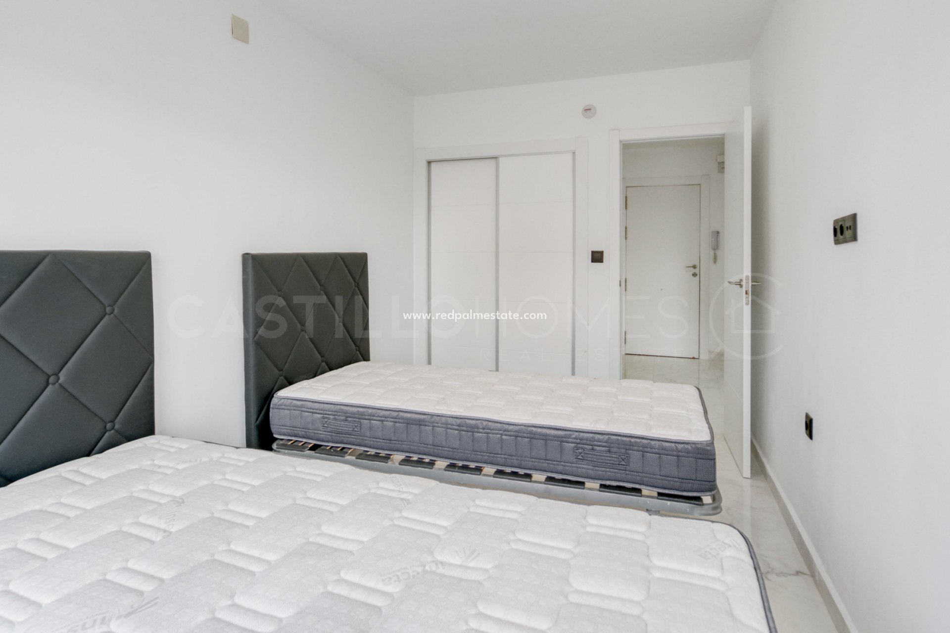 Återförsäljning - Lägenheter -
Orihuela Costa - Punta prima