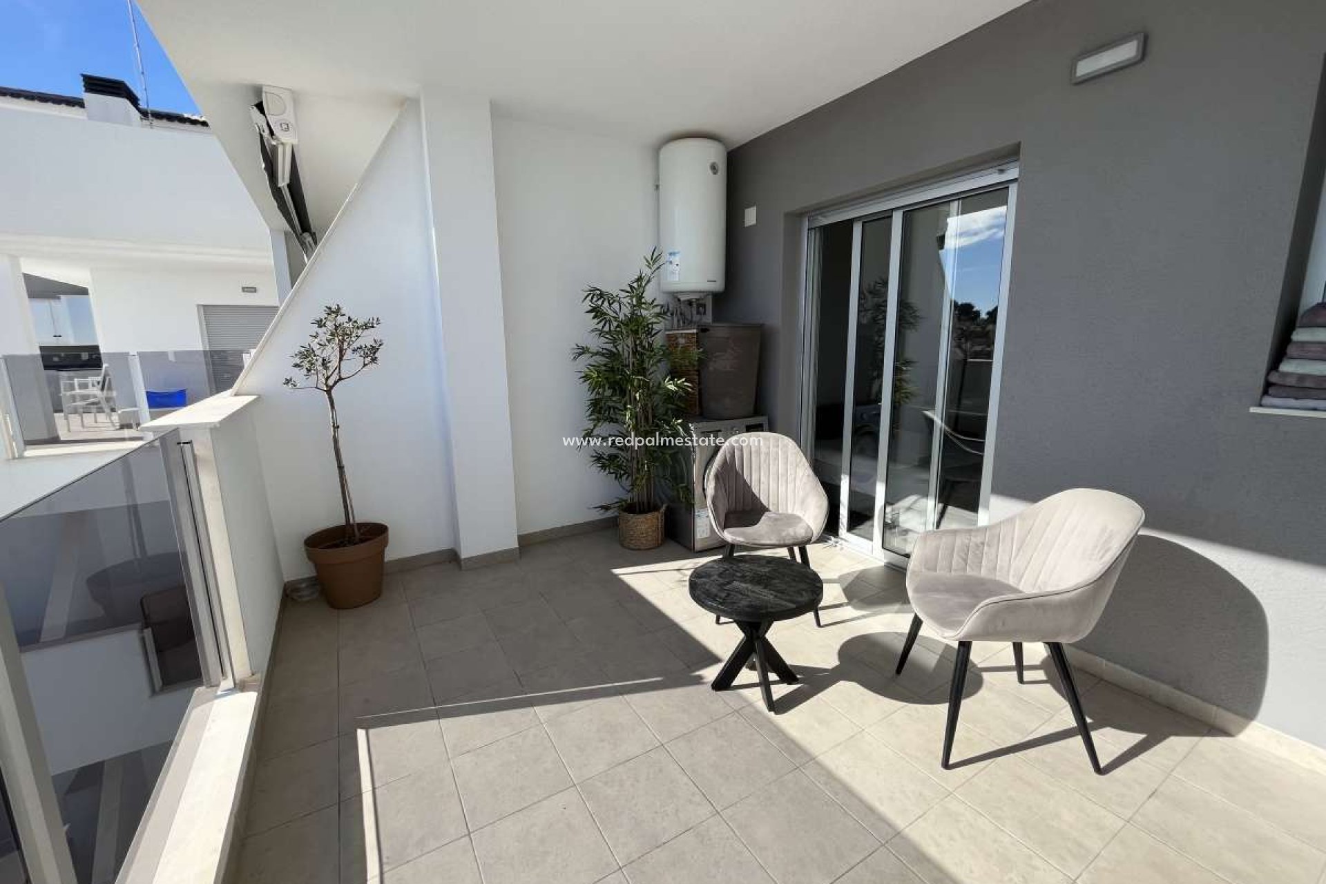 Återförsäljning - Lägenheter -
Orihuela Costa - Villamartín