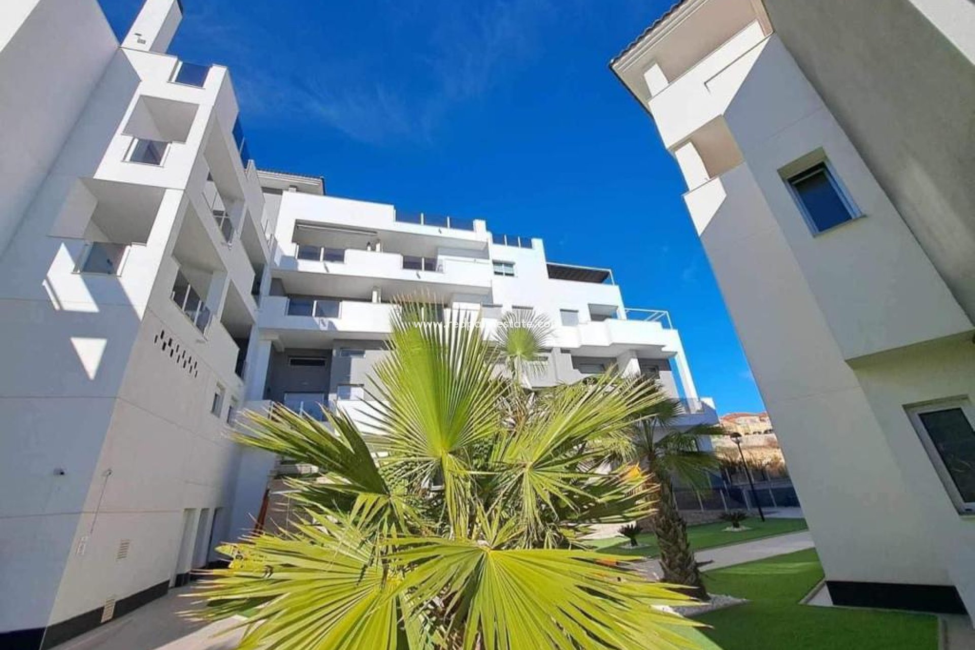Återförsäljning - Lägenheter -
Orihuela Costa - Villamartín