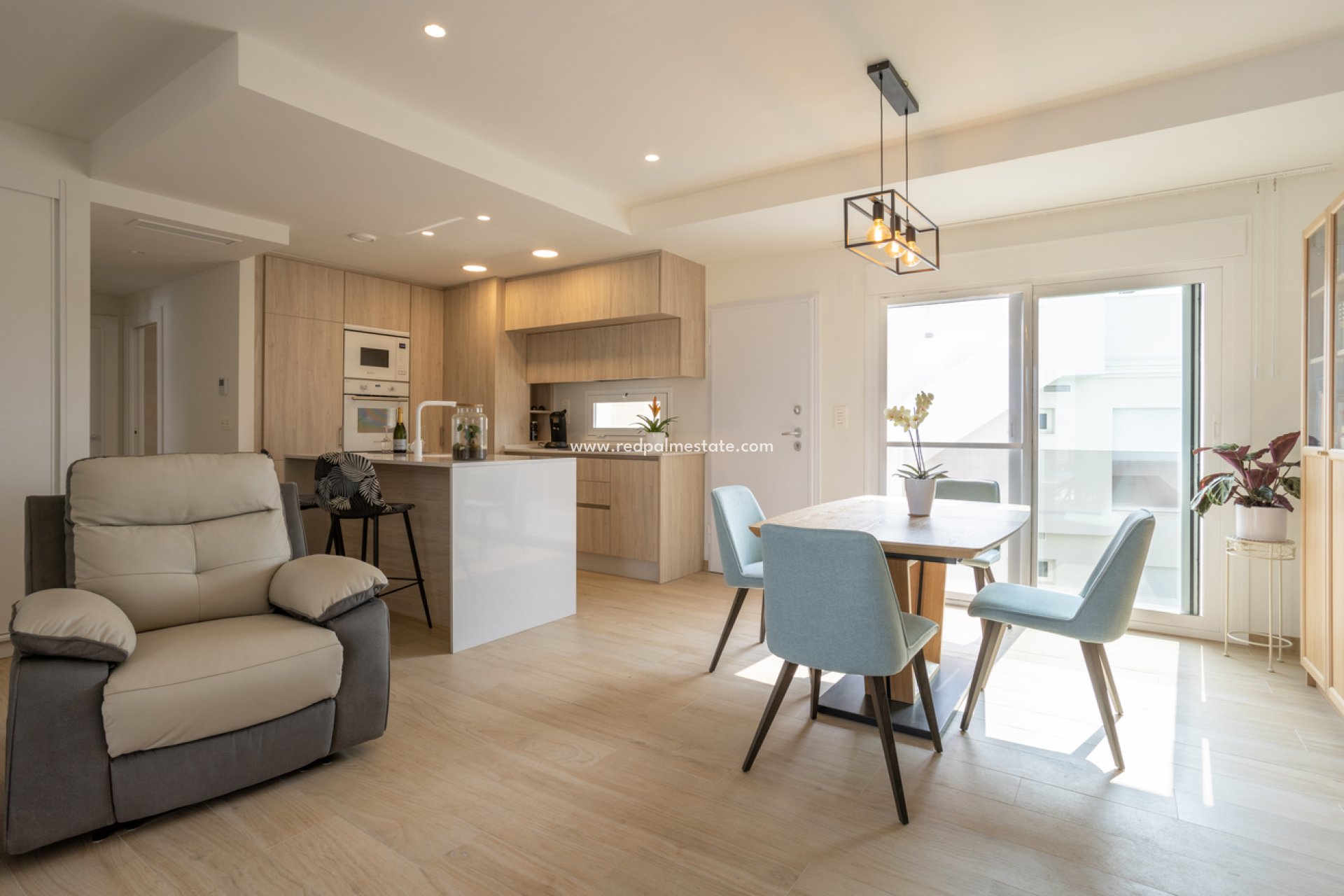 Återförsäljning - Lägenheter -
Orihuela Costa - Villamartín