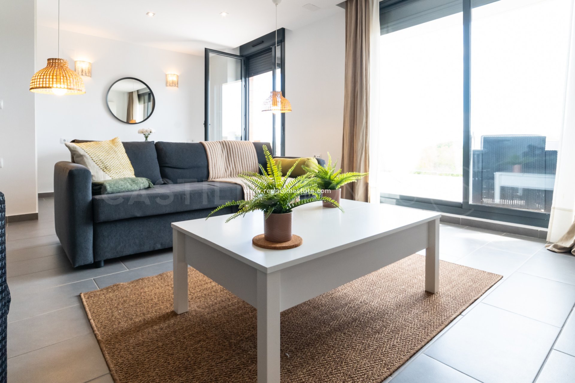 Återförsäljning - Lägenheter -
Orihuela Costa - Villamartín