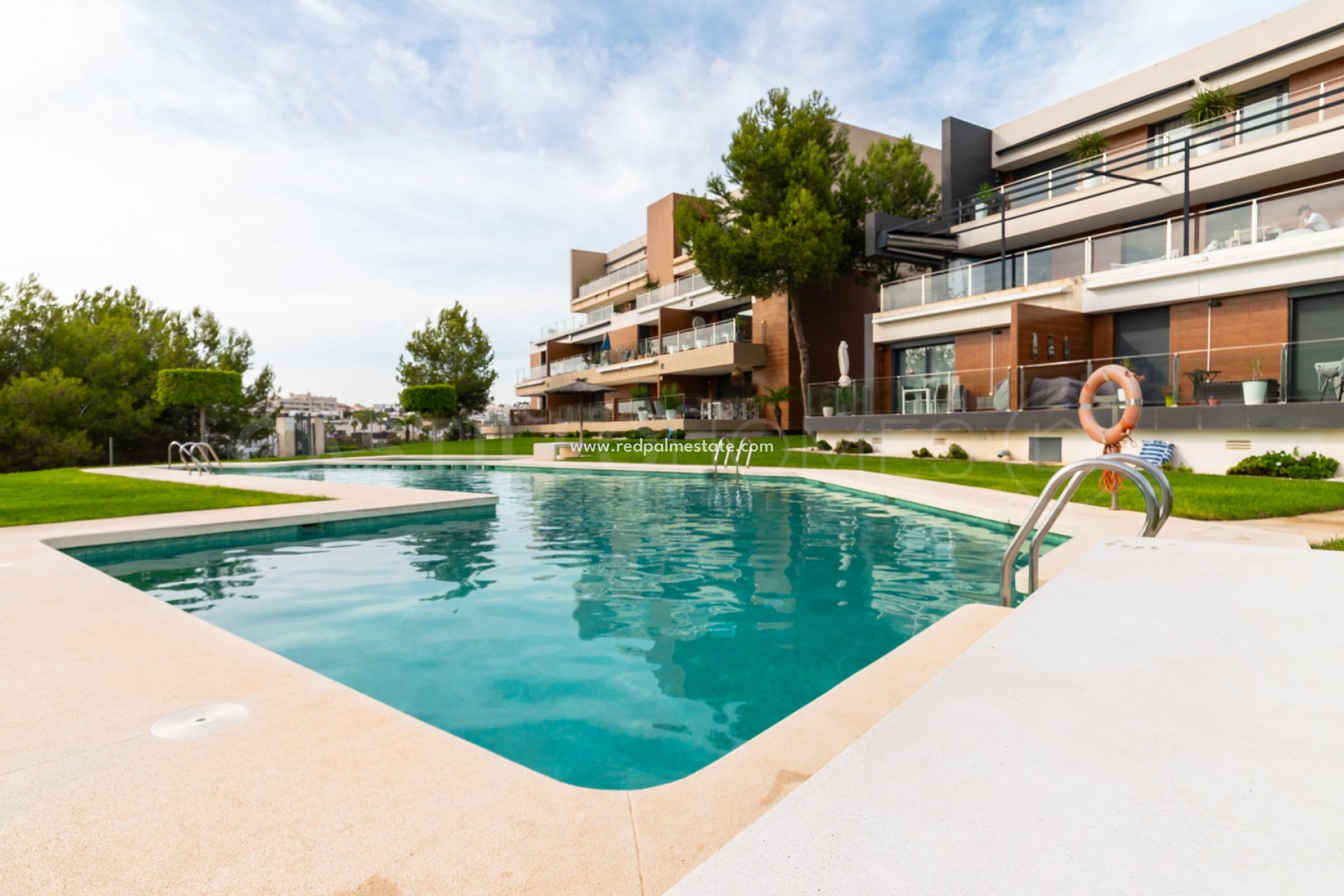 Återförsäljning - Lägenheter -
Orihuela Costa - Villamartín