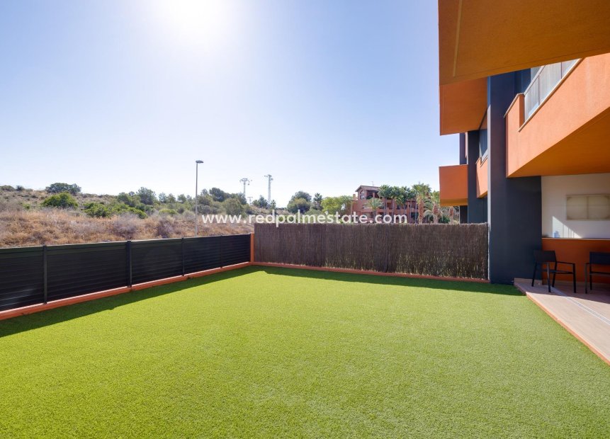 Återförsäljning - Lägenheter -
Orihuela Costa - Villamartín