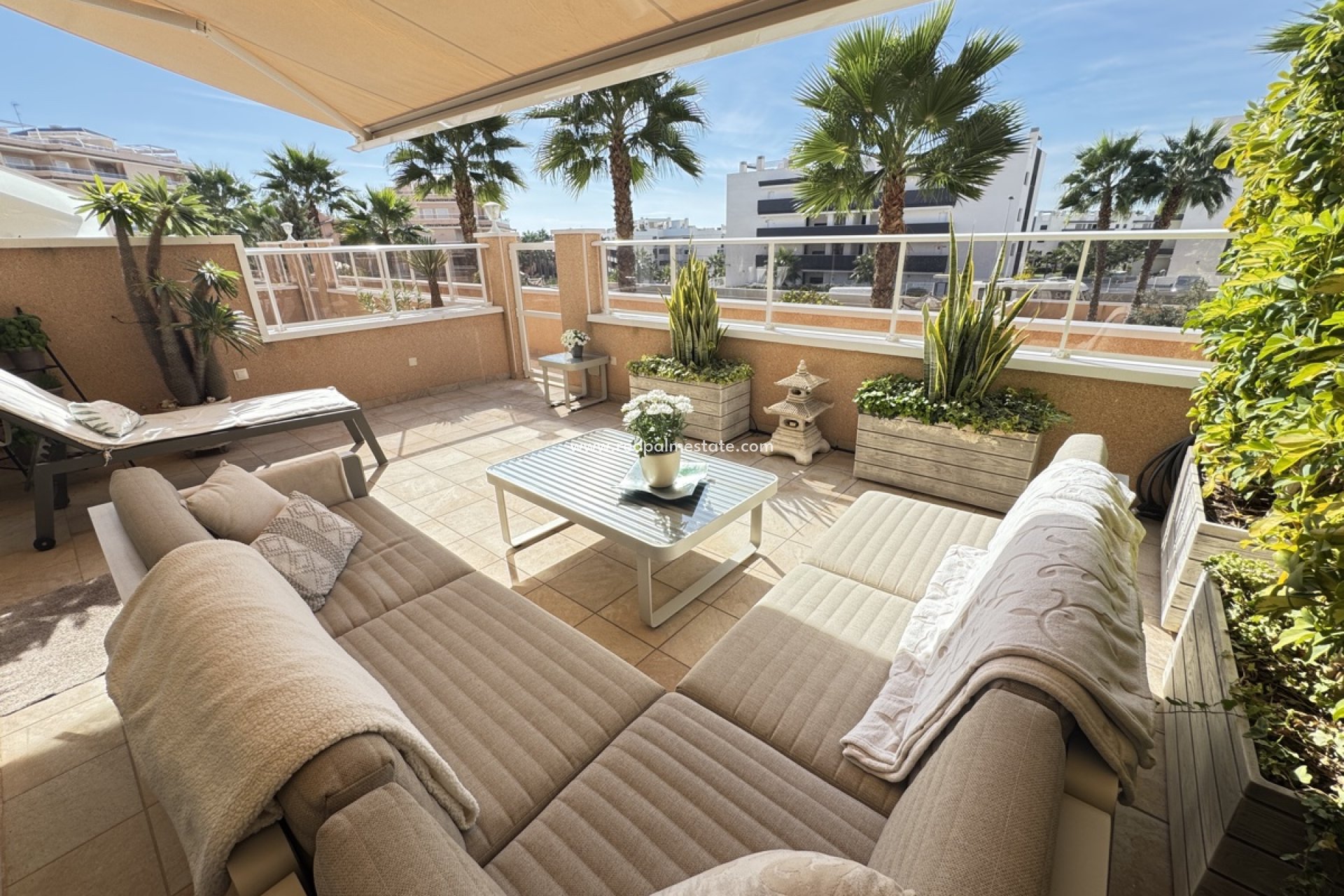 Återförsäljning - Lägenheter -
Orihuela Costa - Villamartín