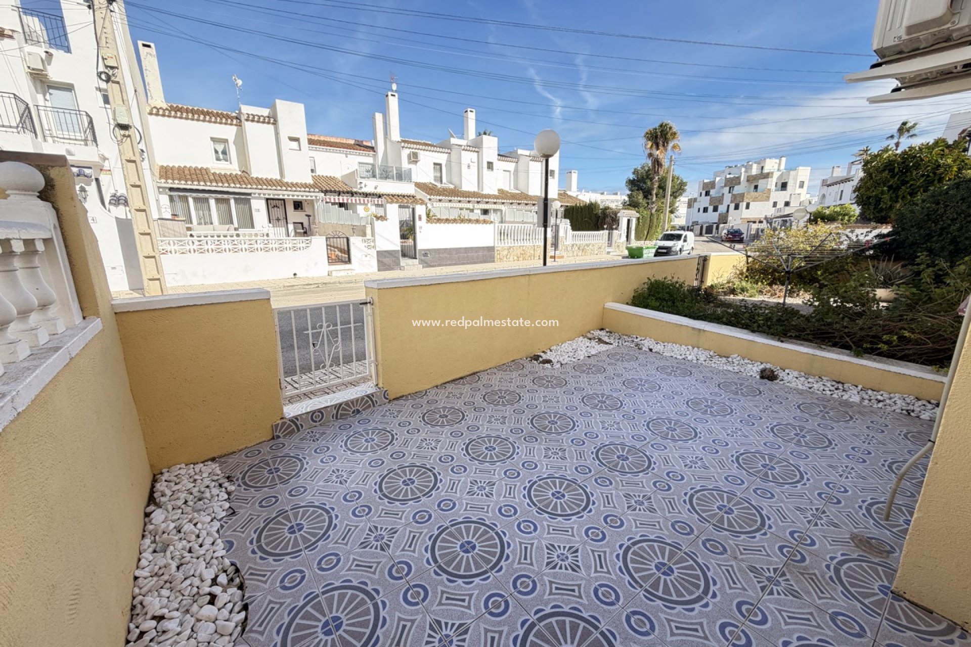 Återförsäljning - Lägenheter -
Orihuela Costa - Villamartín