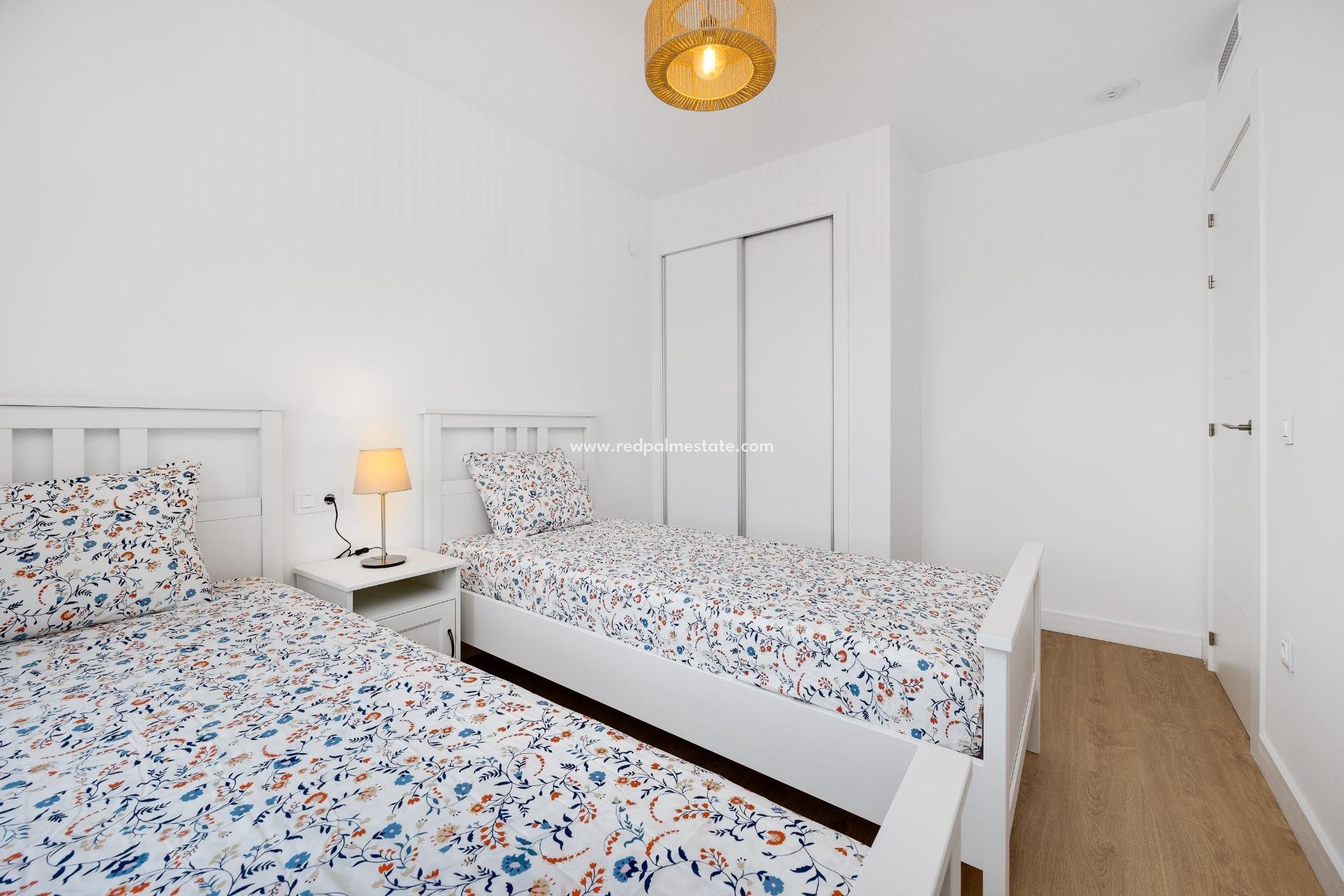 Återförsäljning - Lägenheter -
Orihuela Costa - Villamartín