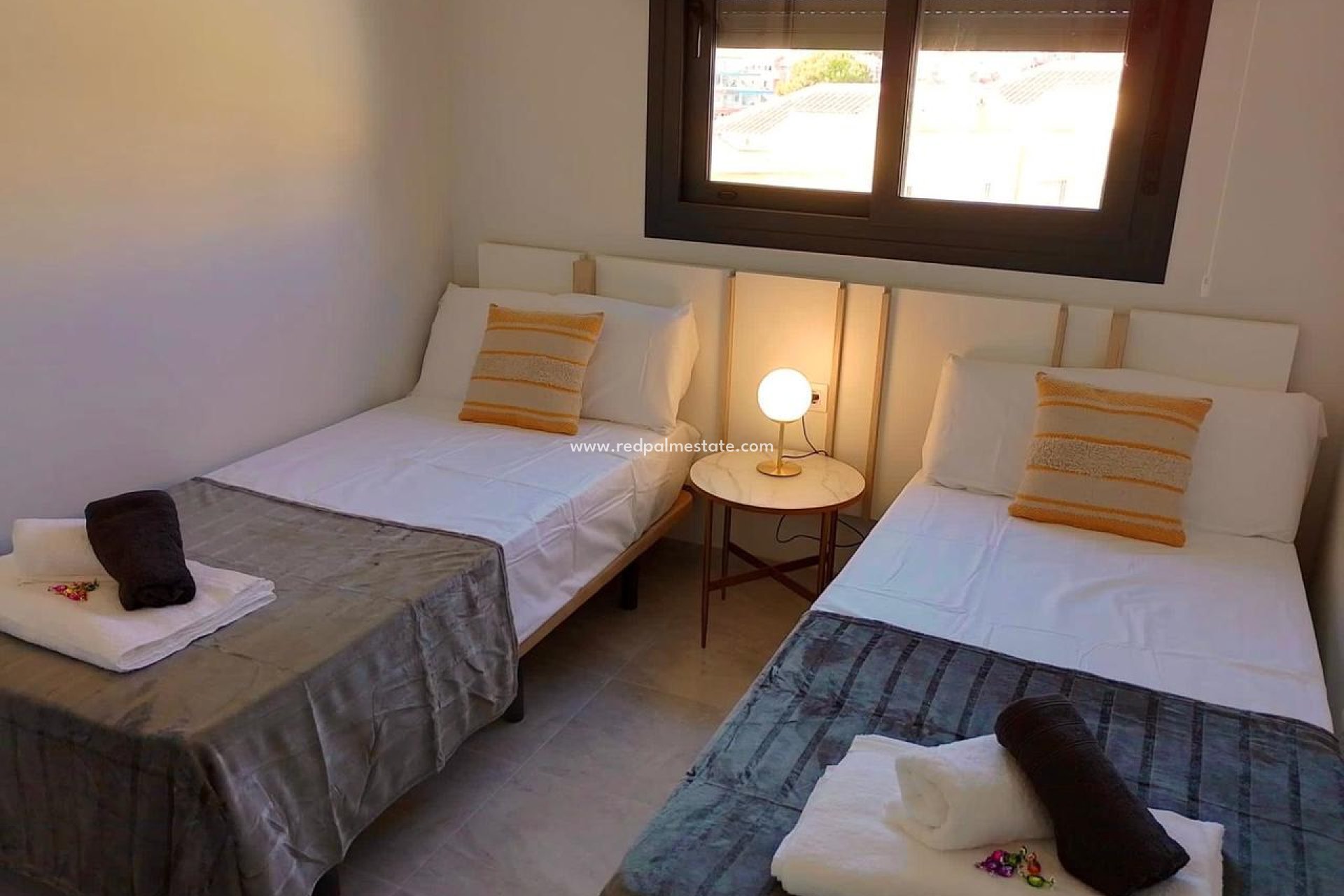 Återförsäljning - Lägenheter -
Orihuela Costa - Villamartín