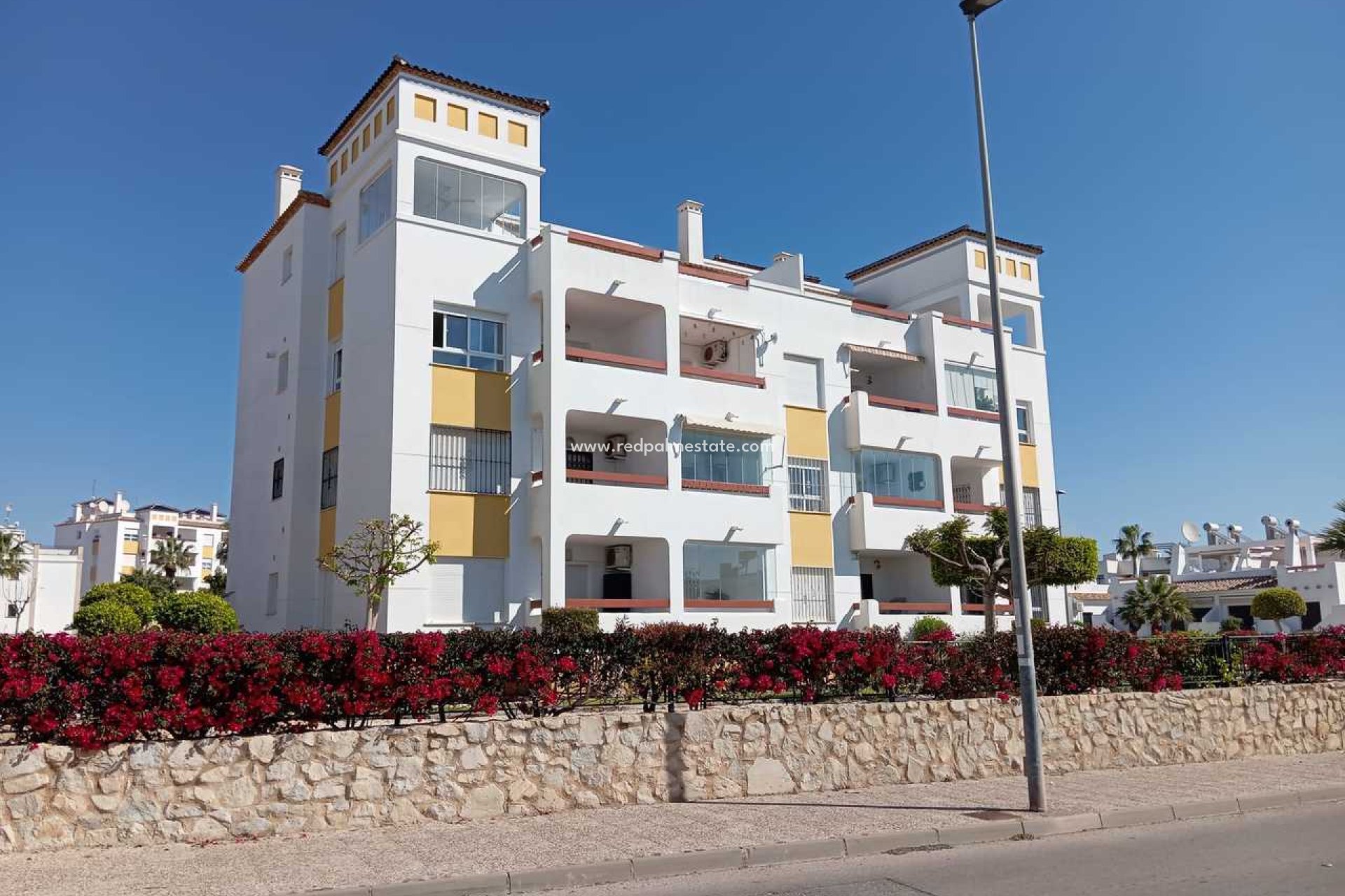 Återförsäljning - Lägenheter -
Orihuela Costa - Villamartín