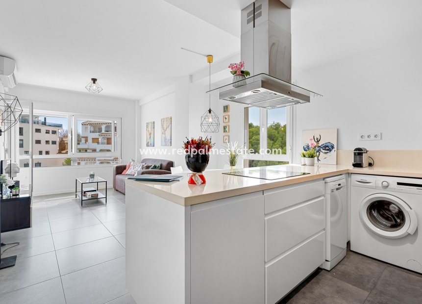 Återförsäljning - Lägenheter -
Orihuela Costa