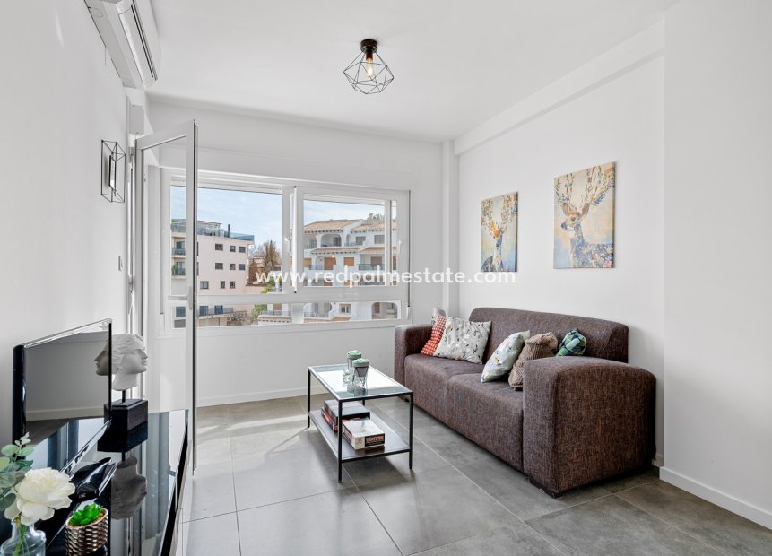 Återförsäljning - Lägenheter -
Orihuela Costa