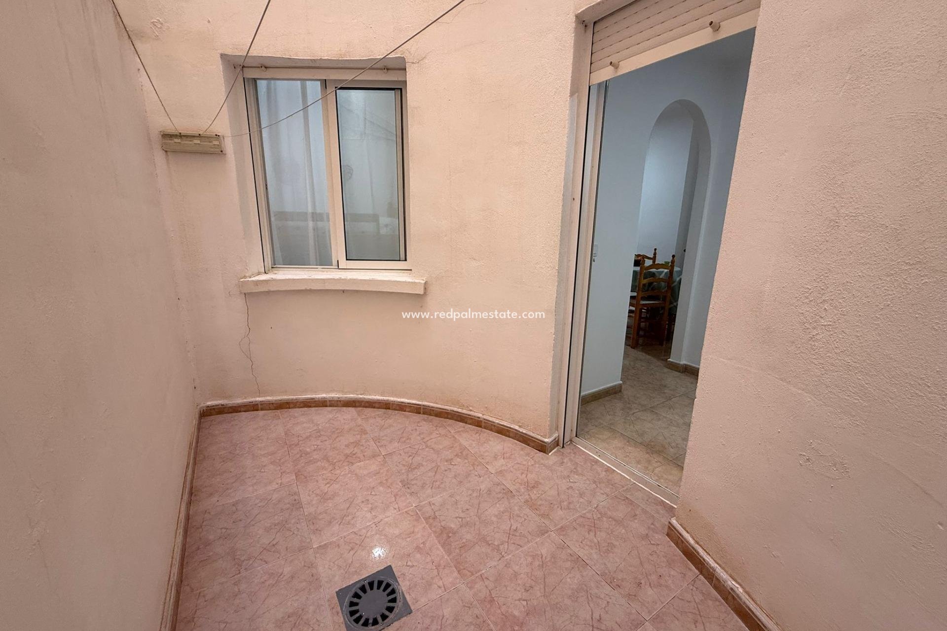 Återförsäljning - Lägenheter -
Torrevieja - Center