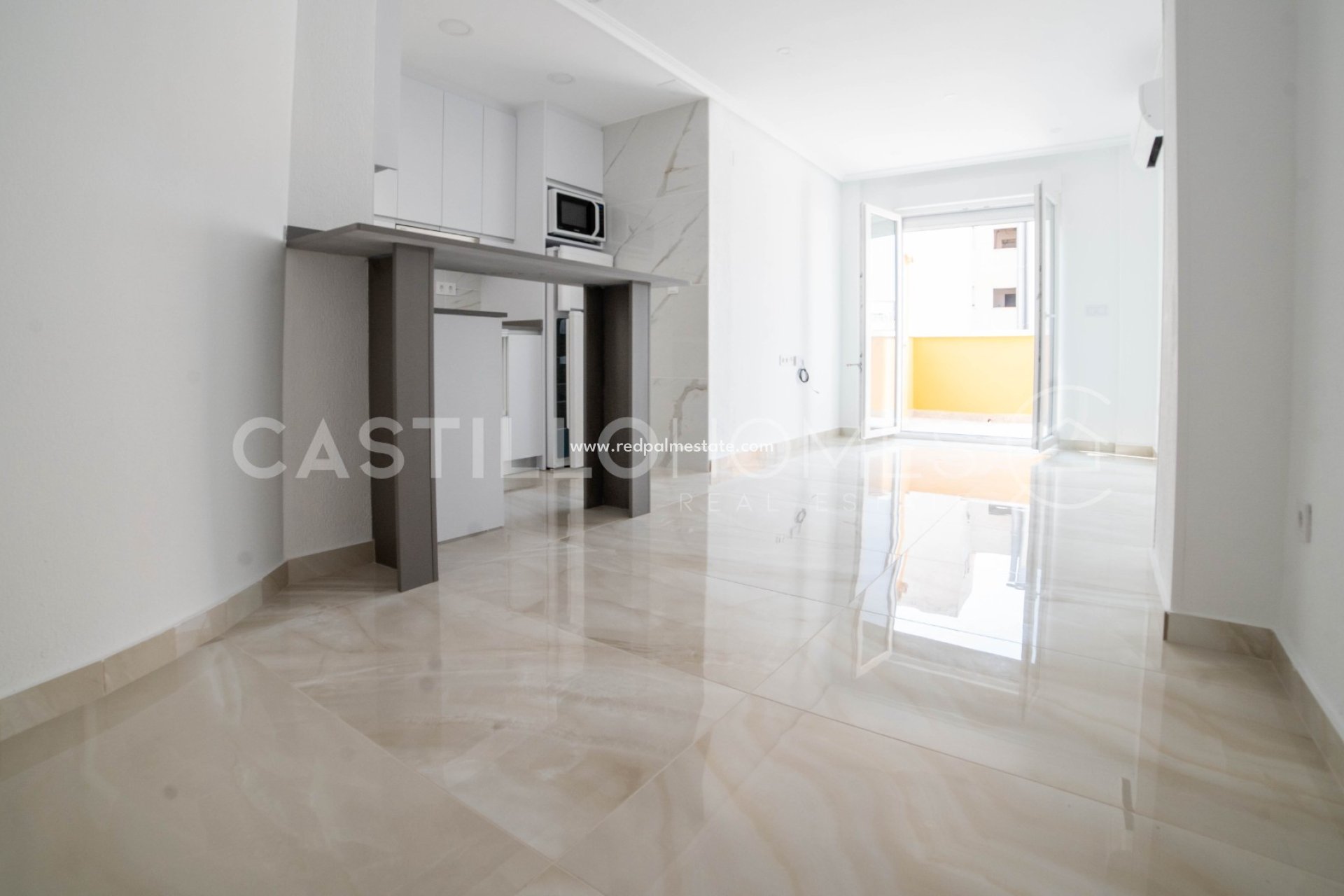 Återförsäljning - Lägenheter -
Torrevieja - Centro