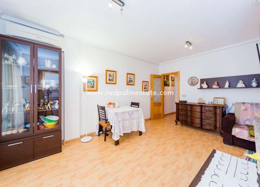 Återförsäljning - Lägenheter -
Torrevieja - Centro