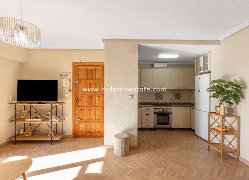 Återförsäljning - Lägenheter -
Torrevieja - Costa Blanca