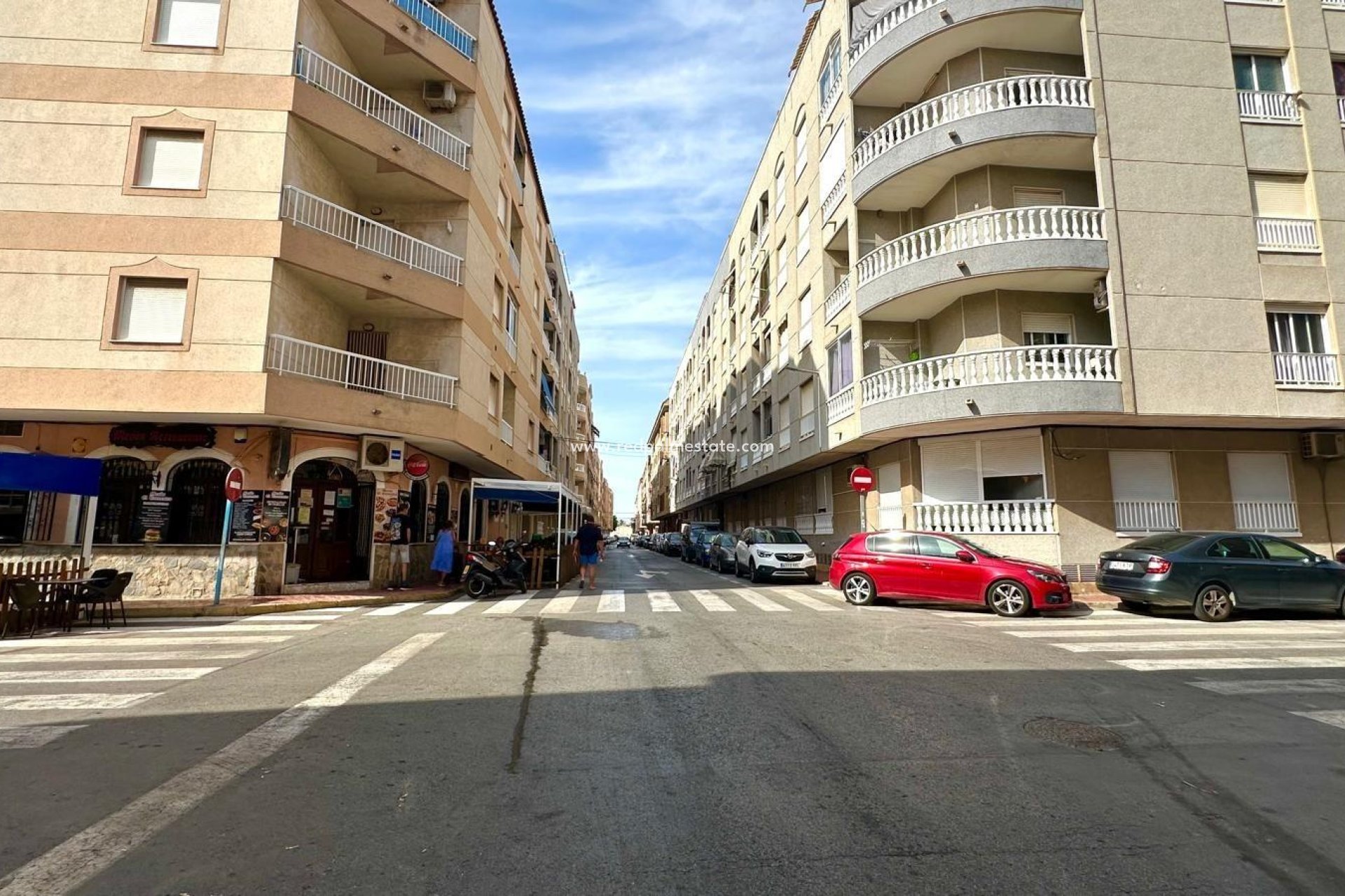 Återförsäljning - Lägenheter -
Torrevieja - El Acequión - Los Náufragos