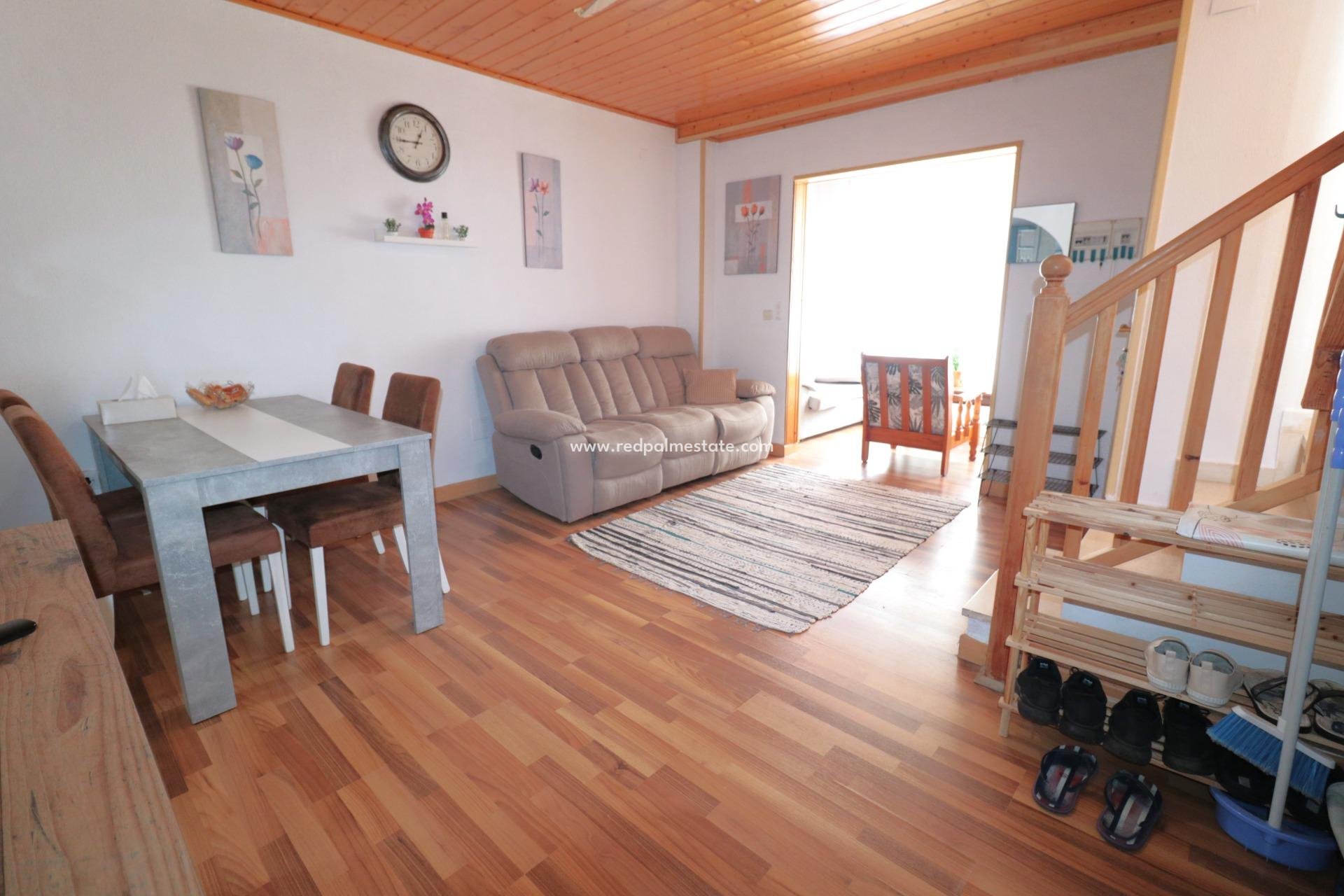 Återförsäljning - Lägenheter -
Torrevieja - El Acequión - Los Náufragos