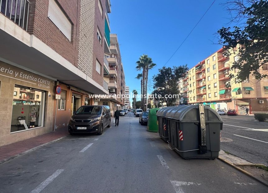 Återförsäljning - Lägenheter -
Torrevieja - El Acequión - Los Náufragos