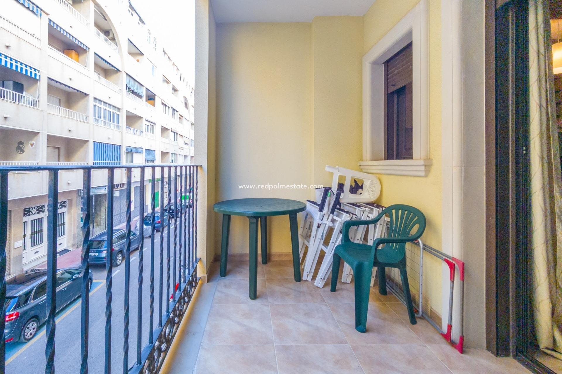 Återförsäljning - Lägenheter -
Torrevieja - El Acequión - Los Náufragos