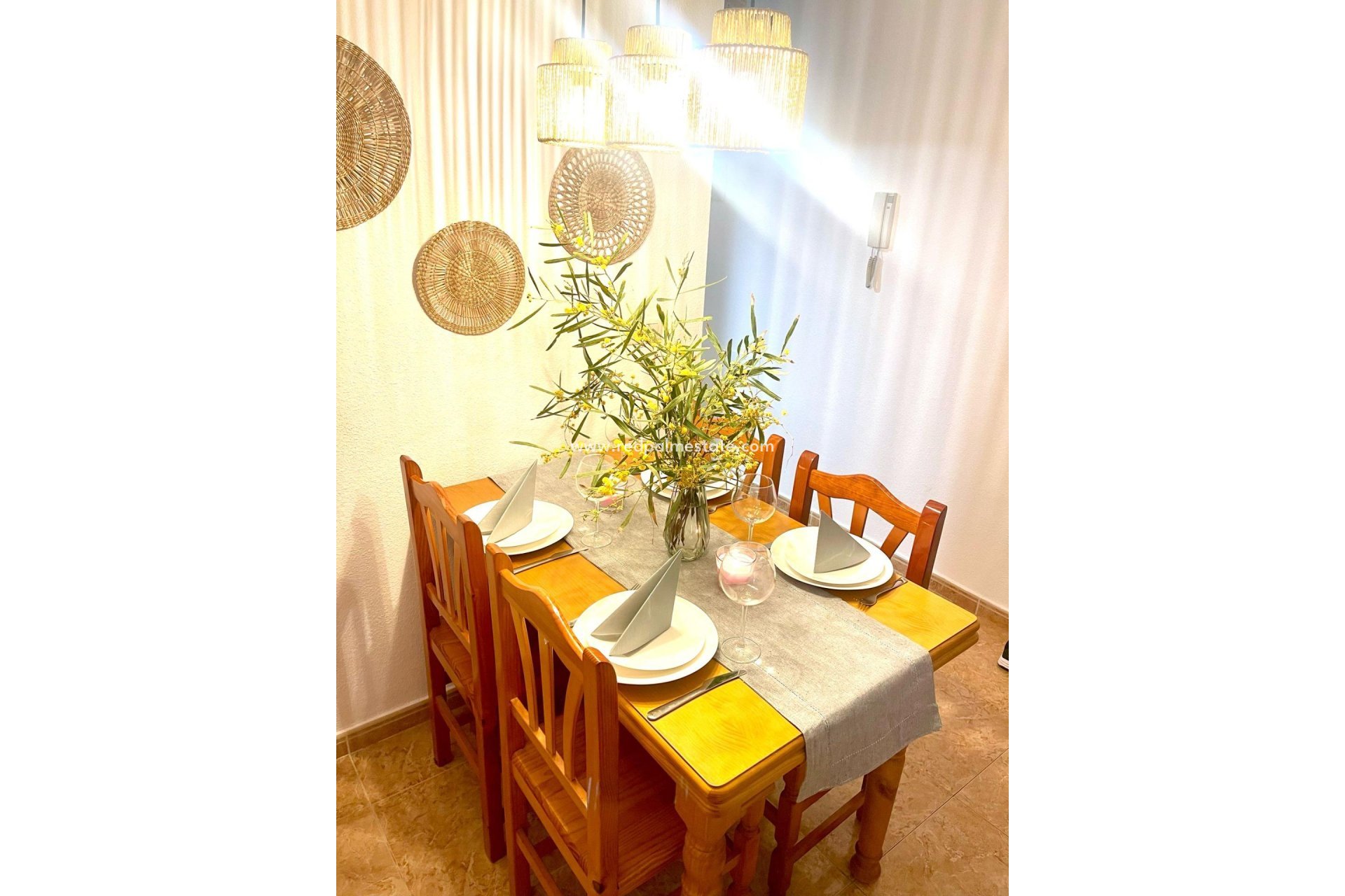 Återförsäljning - Lägenheter -
Torrevieja - La Mata