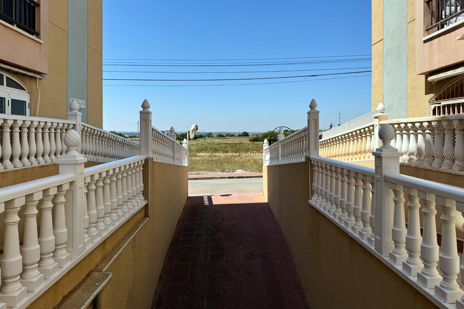 Återförsäljning - Lägenheter -
Torrevieja - La Mata