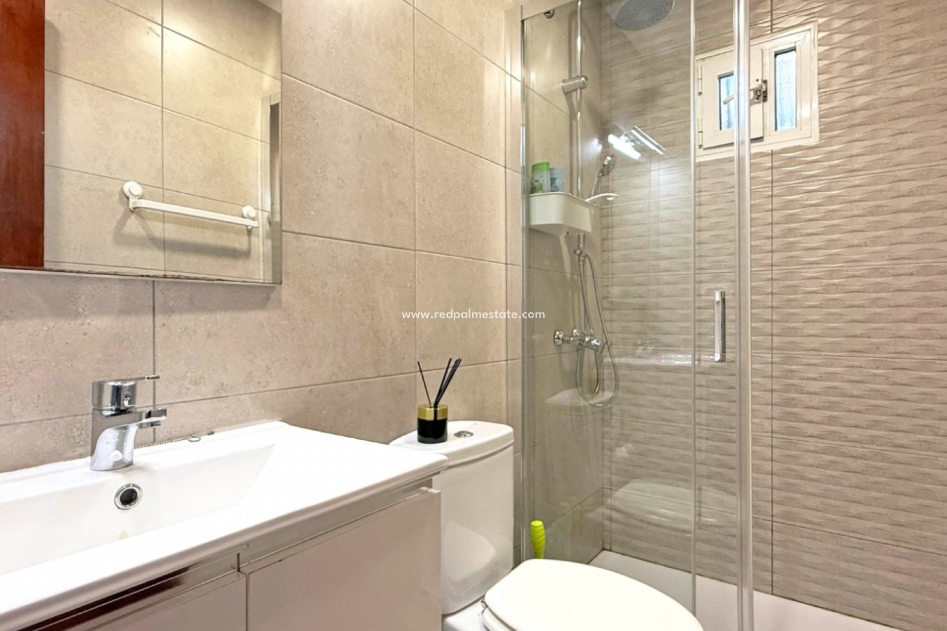 Återförsäljning - Lägenheter -
Torrevieja - La Mata