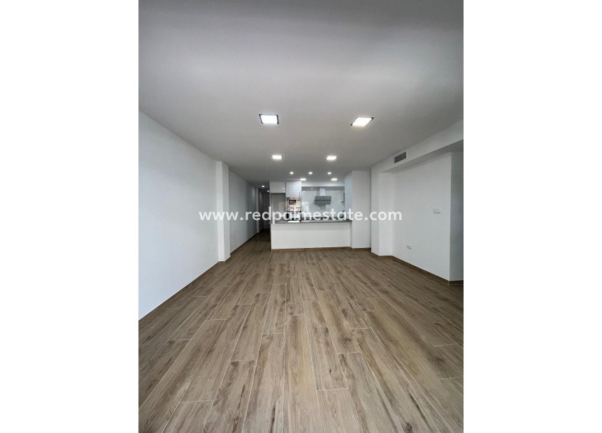 Återförsäljning - Lägenheter -
Torrevieja - La Mata