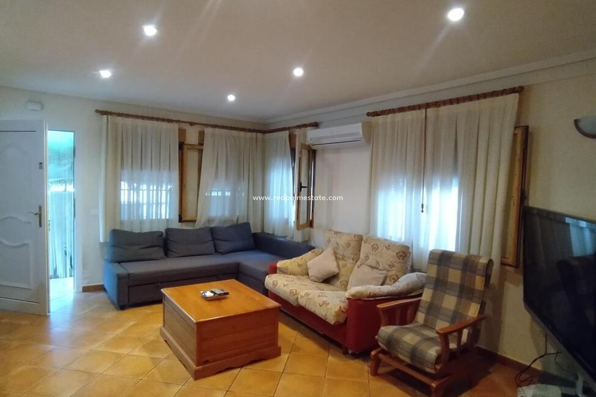 Återförsäljning - Lägenheter -
Torrevieja - La Mata