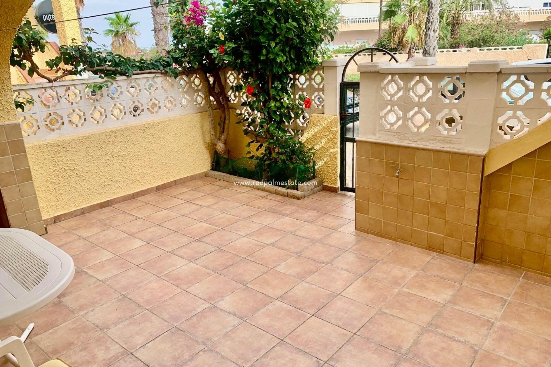 Återförsäljning - Lägenheter -
Torrevieja - La Mata