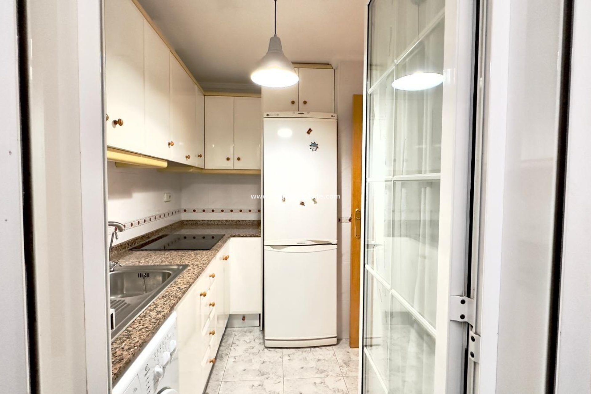 Återförsäljning - Lägenheter -
Torrevieja - La Mata