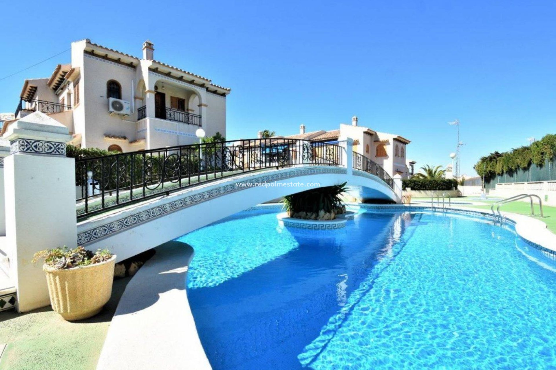 Återförsäljning - Lägenheter -
Torrevieja - La Mata