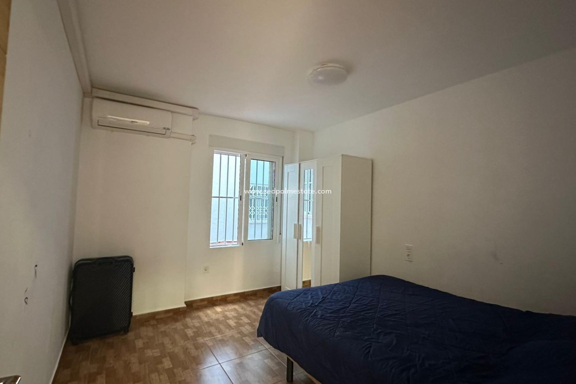 Återförsäljning - Lägenheter -
Torrevieja - La Mata