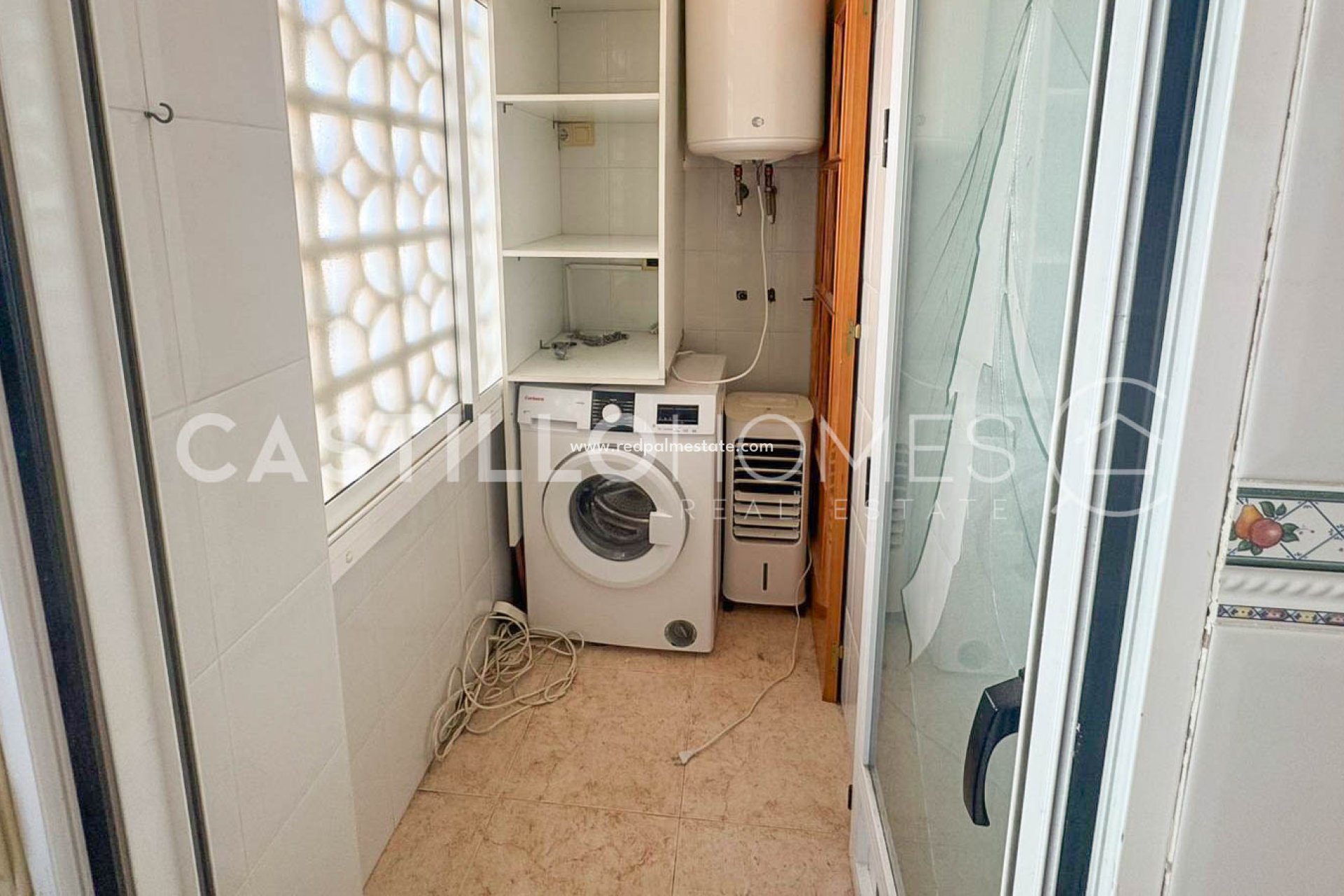 Återförsäljning - Lägenheter -
Torrevieja - La Mata