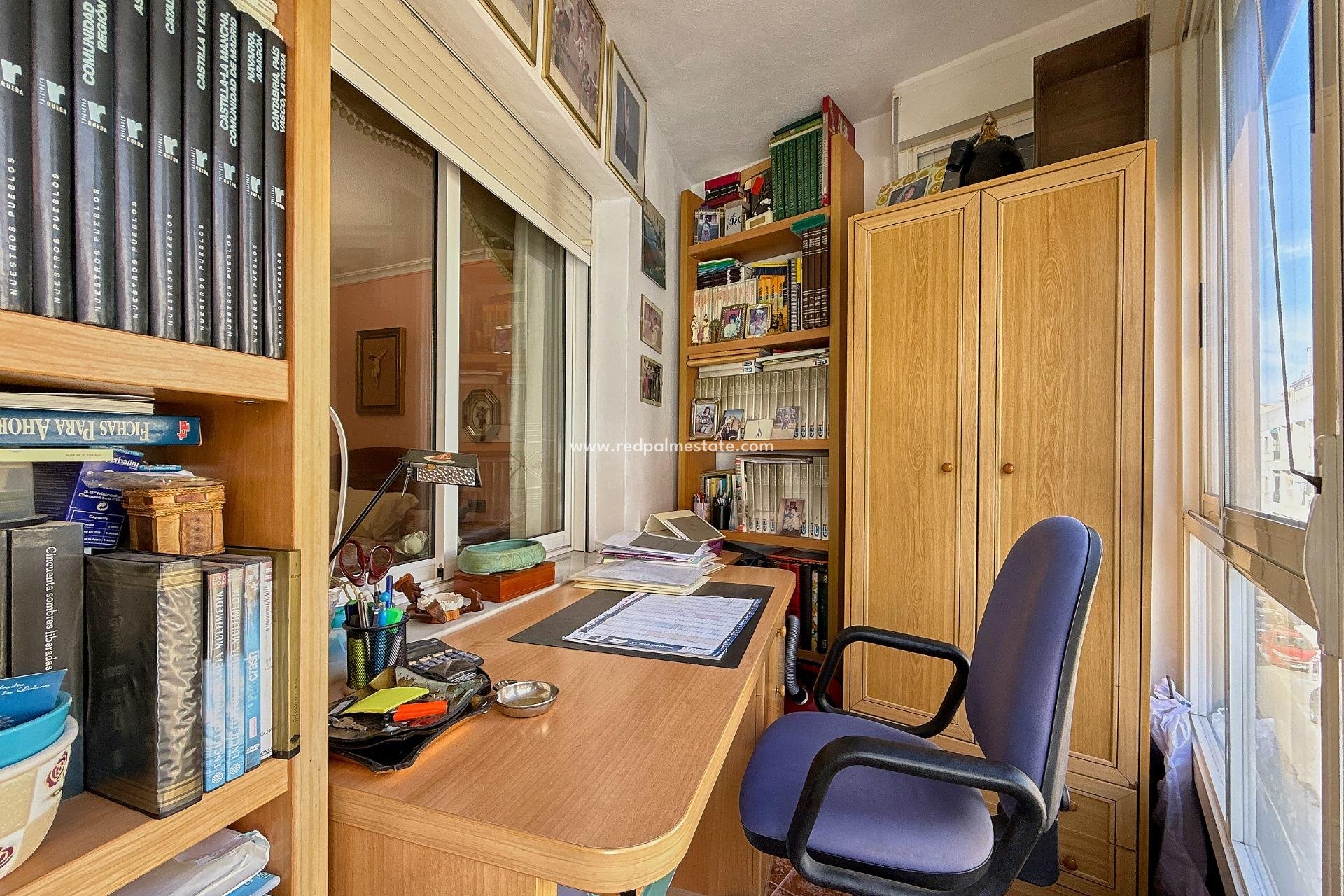 Återförsäljning - Lägenheter -
Torrevieja - Playa del Cura