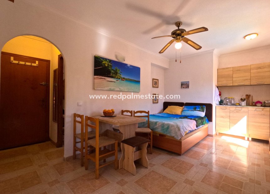 Återförsäljning - Lägenheter -
Torrevieja - Playa del Cura