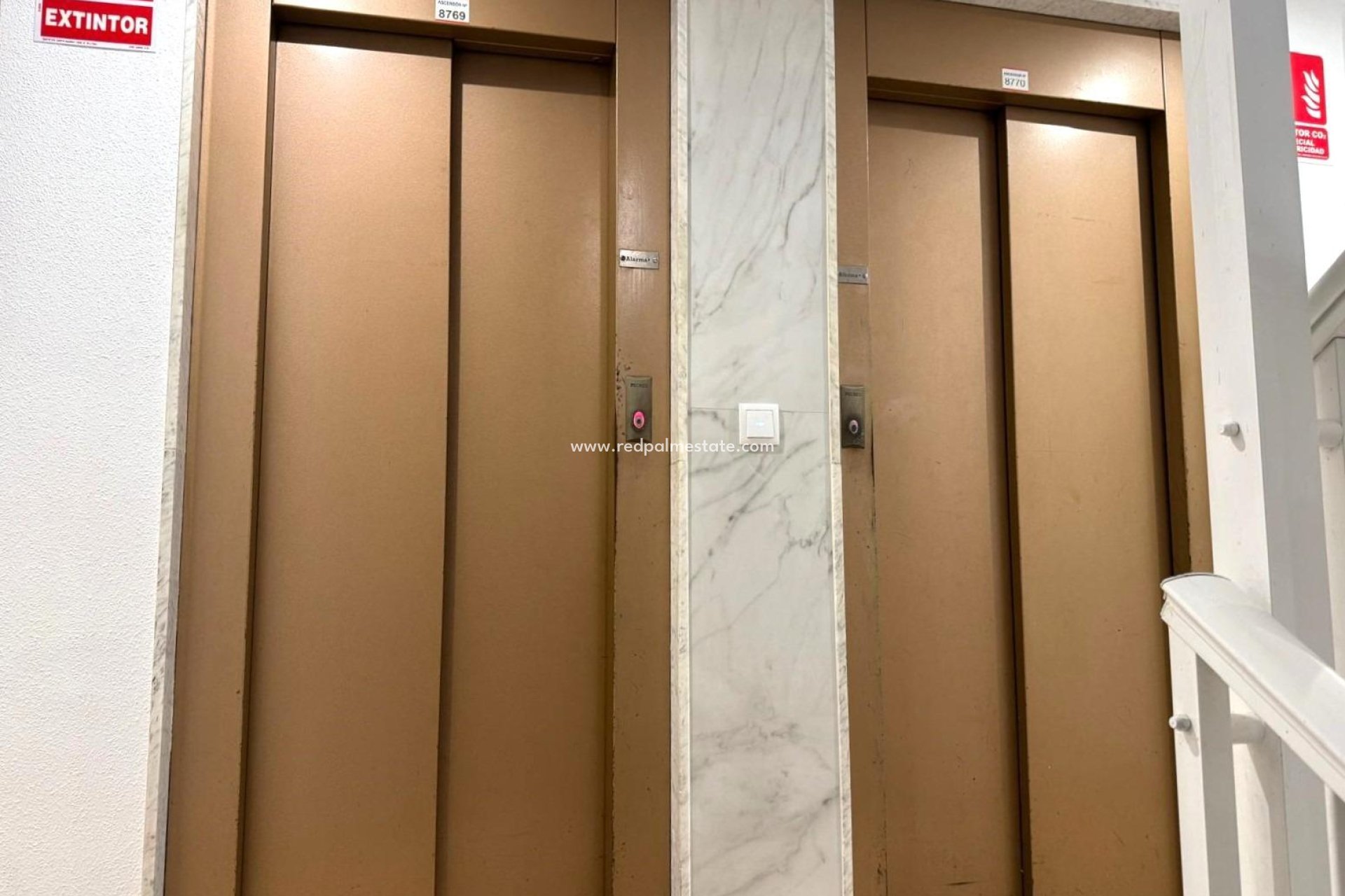 Återförsäljning - Lägenheter -
Torrevieja - Playa del Cura