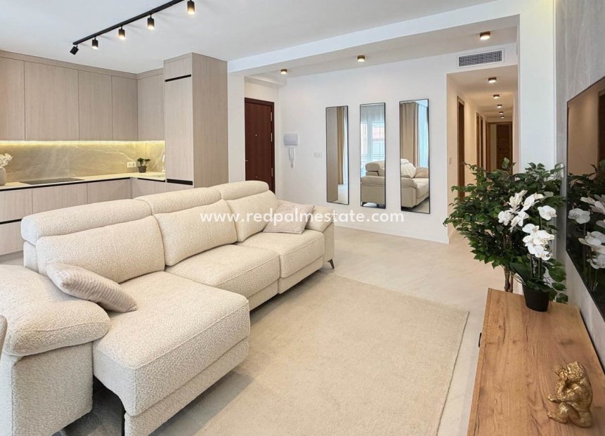 Återförsäljning - Lägenheter -
Torrevieja - Playa del Cura