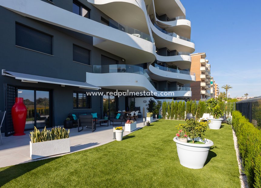 Återförsäljning - Lägenheter -
Torrevieja - Punta Prima Torrevieja