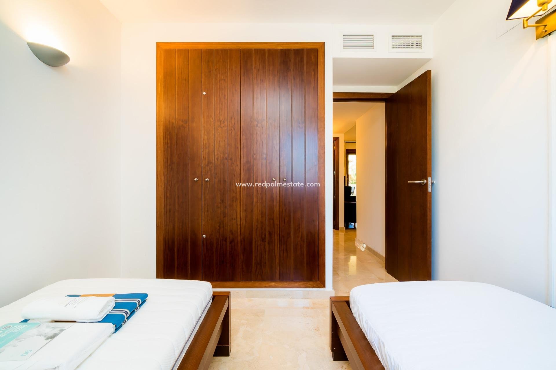 Återförsäljning - Lägenheter -
Torrevieja - Punta prima