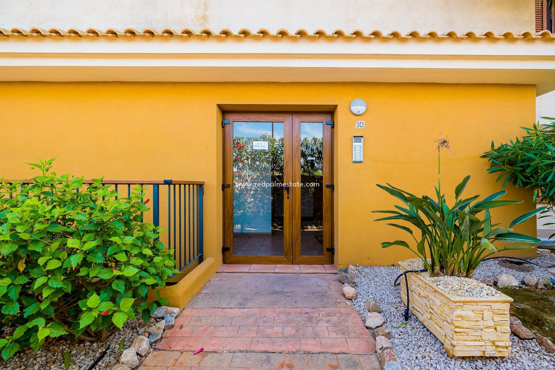 Återförsäljning - Lägenheter -
Torrevieja - Punta prima