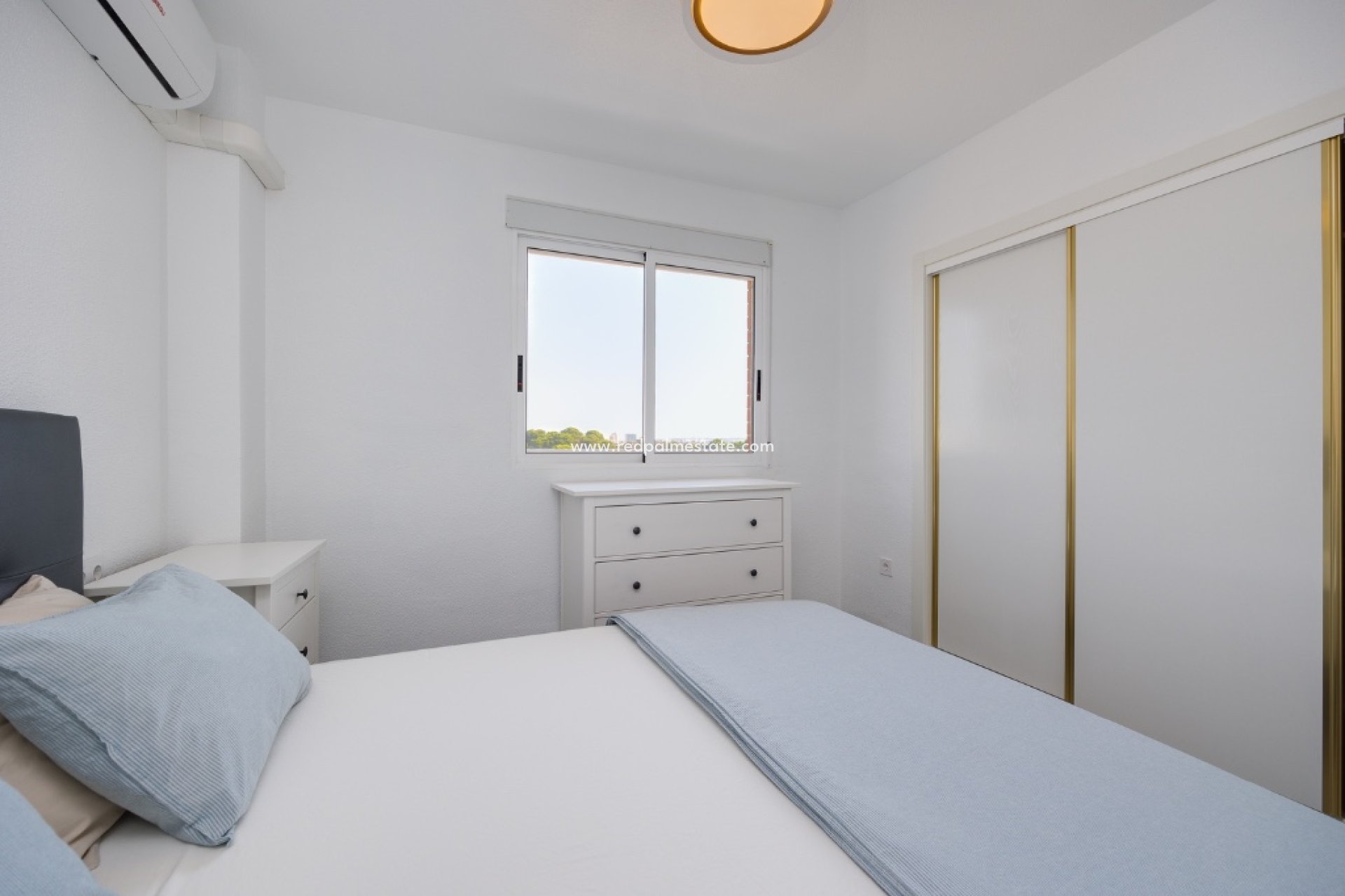 Återförsäljning - Lägenheter -
Torrevieja - Punta prima