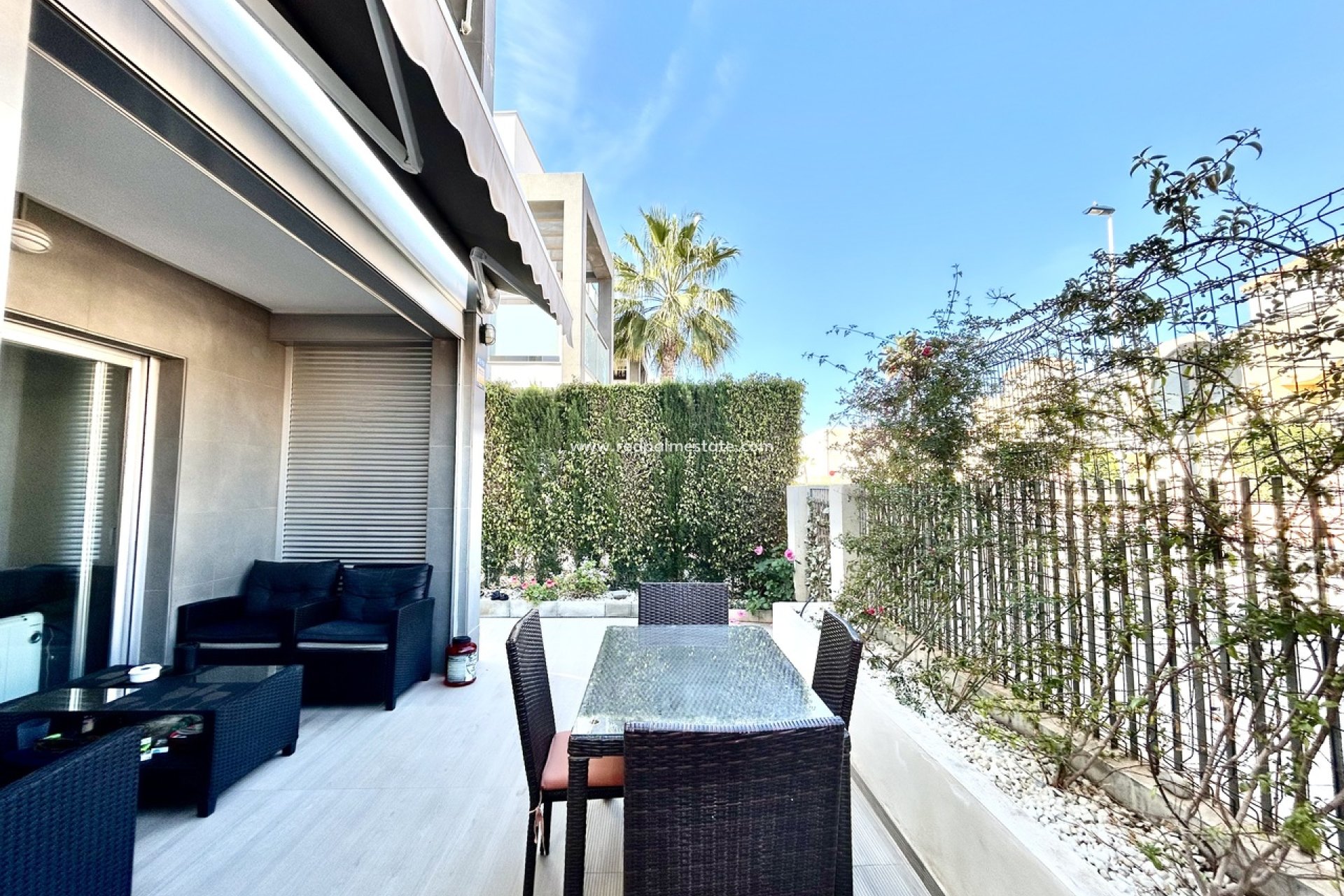 Återförsäljning - Lägenheter -
Torrevieja - Punta prima