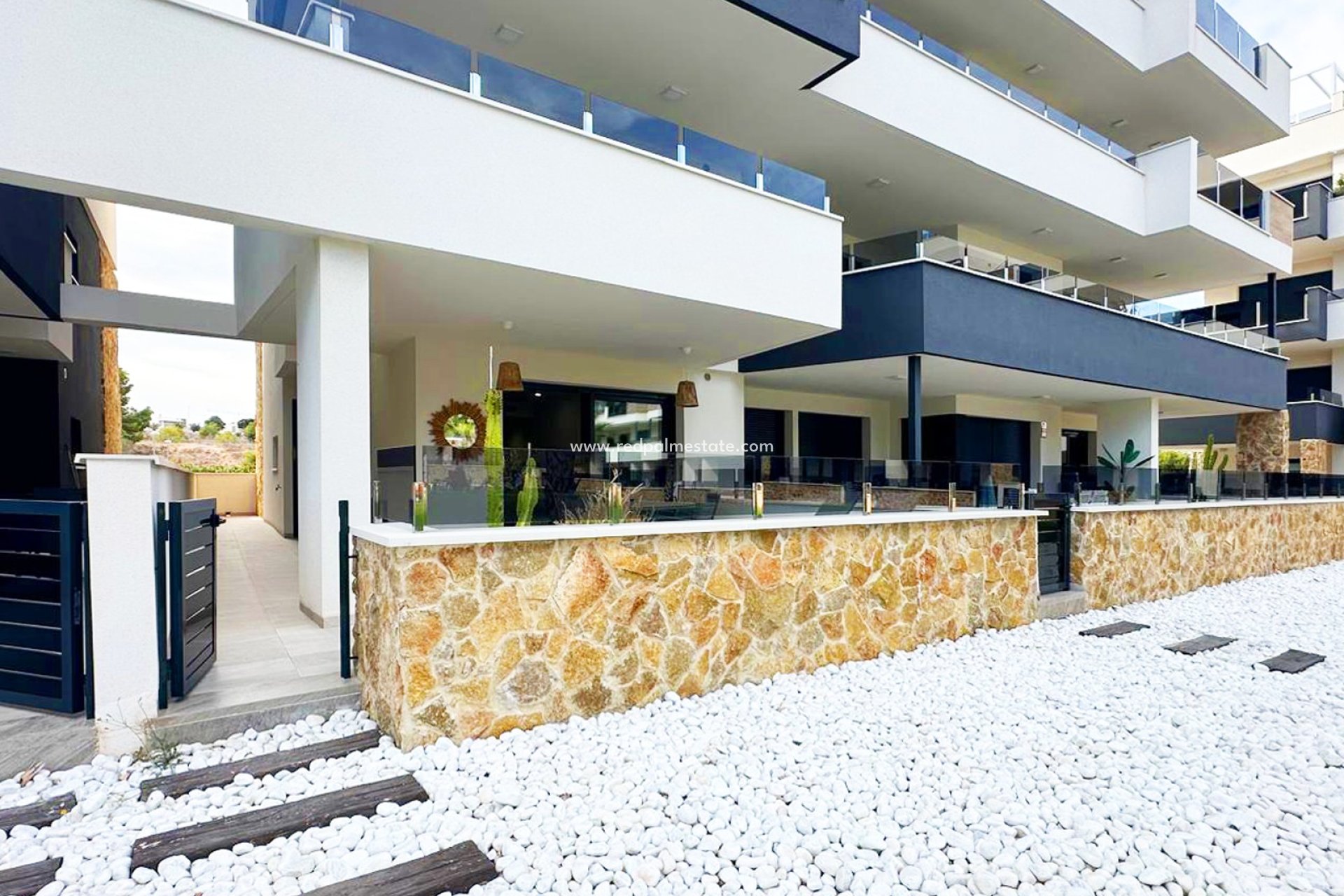 Återförsäljning - Lägenheter -
Torrevieja